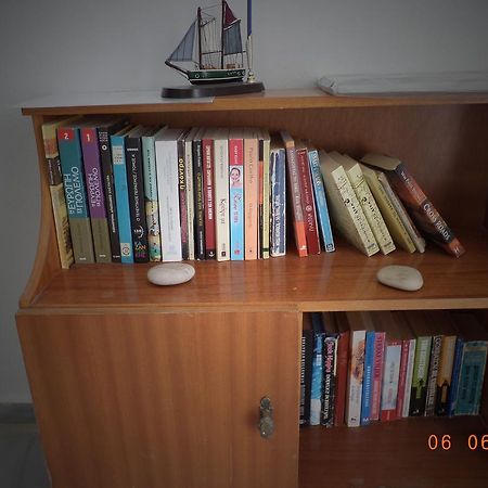 To Kamari Daire Paralia Agias Foteinis Dış mekan fotoğraf